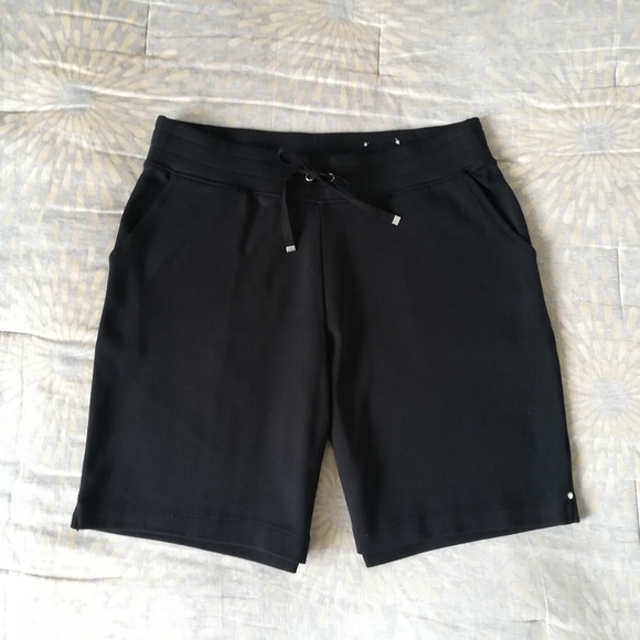 croft & barrow Pants - Croft & Barrow NWOT black shorts size PM
